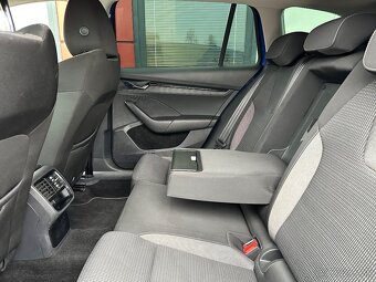 Škoda Octavia Combi 2.0 TDI Ambition, Virtual Cockpit, SR - 8