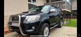 Toyota Hilux 2,5 - 8