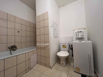 Prerobená garsónka s balkónom a pivnicou, Komárno - 8