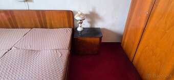 Spálňová zostava, postel,skrine,stolíky,zrkadlo - 8