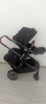 Kočiar pre dvojcata - 8