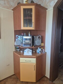 Kuchynská linka a jedálenský set - 8