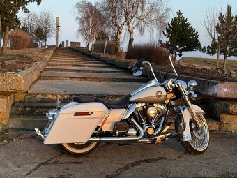 Harley Davidson Road King Classic - 8