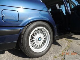 BMW 535i manual /rezervovane/ - 8