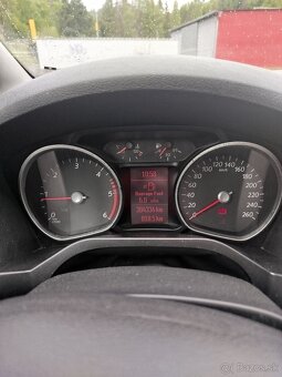 S-max - 8
