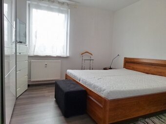 Exkluzívne zrekonštruovaný 3-izbový byt s loggiou - 8