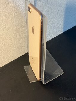 Predám Apple iPhone 8 Plus 256GB Gold Bežné známky - 8