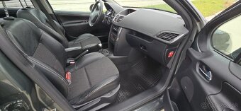 Peugeot GT 1.6 hdi - 8