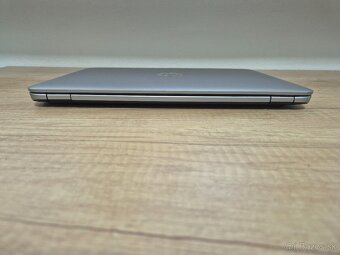 HP EliteBook 820 G3 /i5-6300U/8GB RAM/Touch FHD/256GB SSD - 8