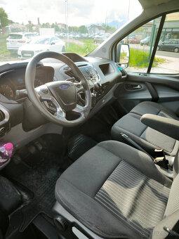 Predám Ford Transit custom 2,2 hdi,74kw,L2H1 - 8