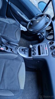 Peugeot 308 - 8