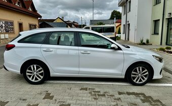 Hyundai i30 CW 1.6 CRDi, 85 kW, r.v. 2019, SK, vyservisované - 8