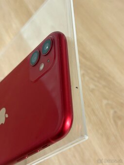Dobrý deň Ponúkam na predaj iPhone 11 64GB RED Stav 10/10 - 8