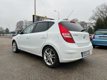 Hyundai i30 1.6 benzín, 84kW, MT/5, rok:08.2007. - 8