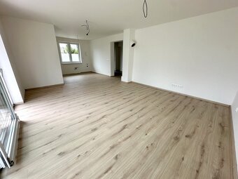NOVOSTAVBA V ŠTANDARDE 4 izbový rodinný dom 111 m2 213.000 € - 8