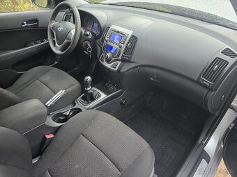Hyundai i30 1.4i 2011 Facelift náhradné diely - 8