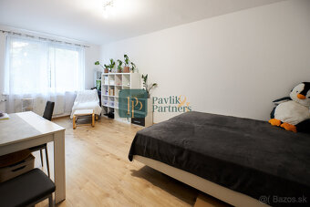 Predaj veľký 3 izbový byt, kompletná rek., balkón, 85m2 - 8