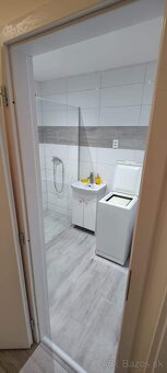 Prenajmem 3 izbový byt v centre Nitry - 8