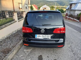Volkswagen Touran 2.0 TDI CROSS - 8