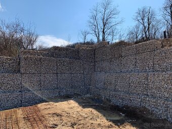 GABIONY, gabionové ploty a oporné múry na kľúč. - 8