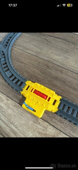 Draha s lodkou + motorizovany vlacik Nia - 8