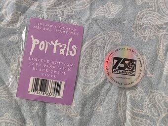 Melanie Martinez - Portals (Pink Black LP) - 8