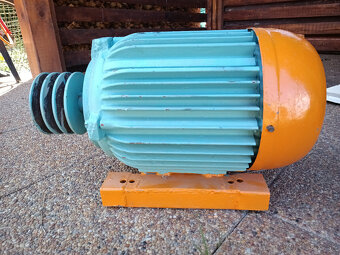 elektromotory 4kW a 2.2kW - 8