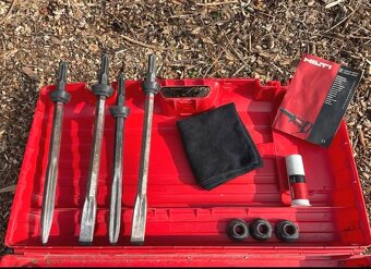 HILTI TE 1000 AVR – silný búrací kladivový set - 8