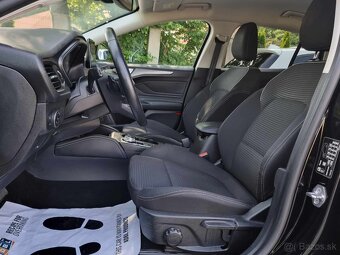 FORD Focus combi 2.0TDCi Titanium A/T F1 FULL LED 150PS - 8