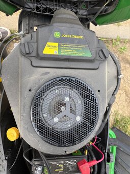 John Deere S240 - 8