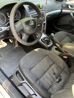 Škoda octavia 2 facelift 2.0 TDI - 8