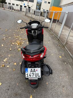 Yamaha Nmax 125 ročník 2023 - 8