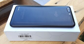 Predám 5,2 palcový 4G LTE Smartfon DUAL SIM Fot.SONY . - 8