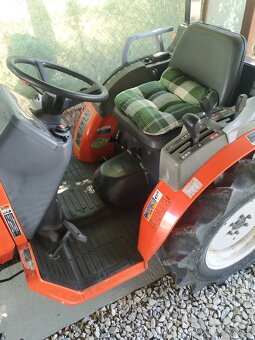Malotraktor KUBOTA Hinomoto CX-160 4x4 s rotovátorom - 8
