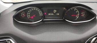 Peugeot 308 - 8