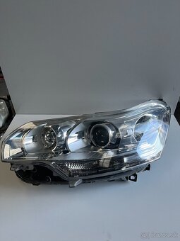 Predne svetlomety Citroen - 8