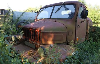 PRAGA V3S 6x6 fekal - 8