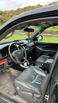 Toyota Land Cruiser 120 3,0 D AT - 8