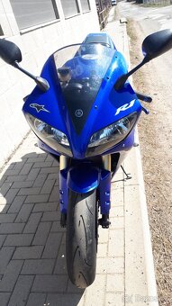 Yamaha YZF-R1 RN09 - 8