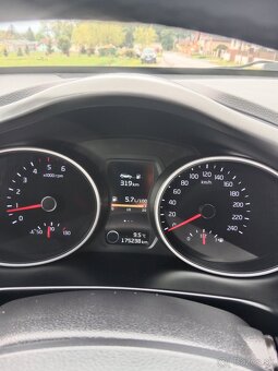 KIA -- SPORTAGE -- DIESEL - 8