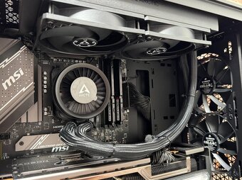 Ryzen 9 7900X\32GB\RX 7800XT\SSD\1000W Zdroj - 8