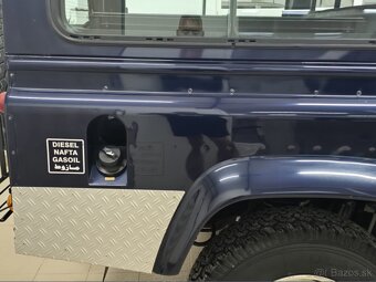 Land Rover Defender 2.5 - 8