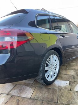 Renault Laguna 2.0DCI GT - 8