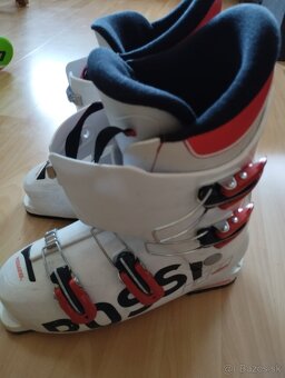 Predám detské lyže, lyžiarky a palice - 8