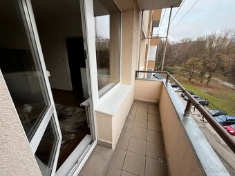 1 izbový zariadený byt s balkónom na prenájom. - 8