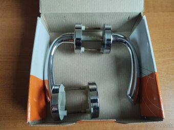 {75}  Rôzne veci - 8