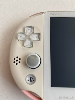 PS Vita 2000 Pink White ( Slim ) + 64gb - 8