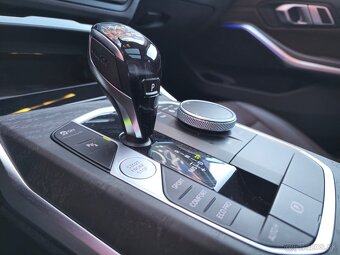 Predám BMW 320d xDrive Touring 49tis.km - odpočet DPH - 8