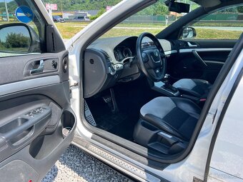 Škoda Octavia Combi 2.0 TDI CR DPF RS DSG - 8