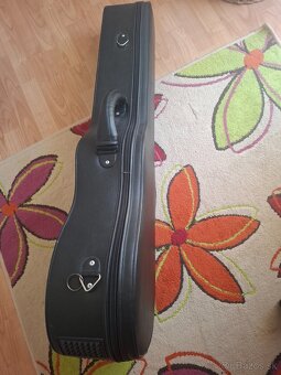 Na predaj celomasívna gitara - 8